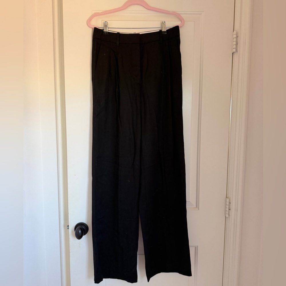 Aritzia Effortless Black Trouser Pant